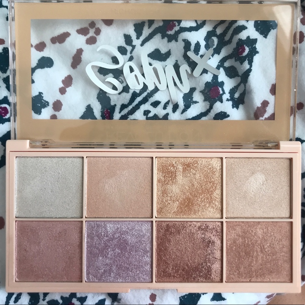 MAKEUP REVOLUTION SOPHX highlighter palette